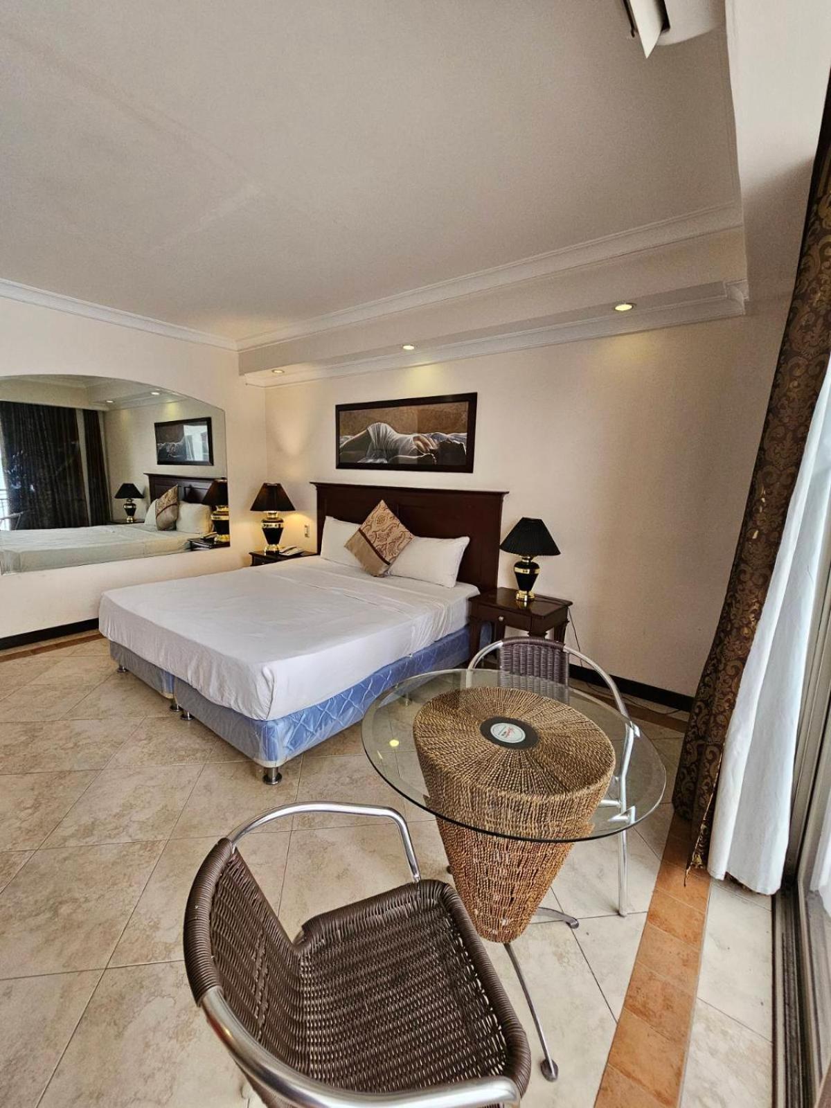 Valentino'S Hotel Анхелес Екстериор снимка